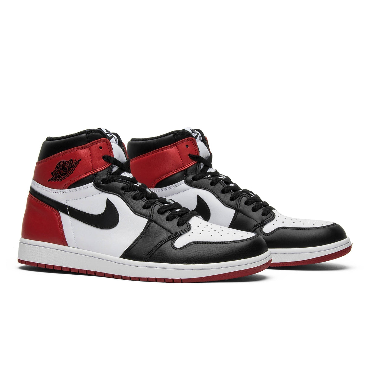 Air Jordan 1 Retro High OG ‘Black Toe’ 2016 555088-125 Sneakers - Pro-Level