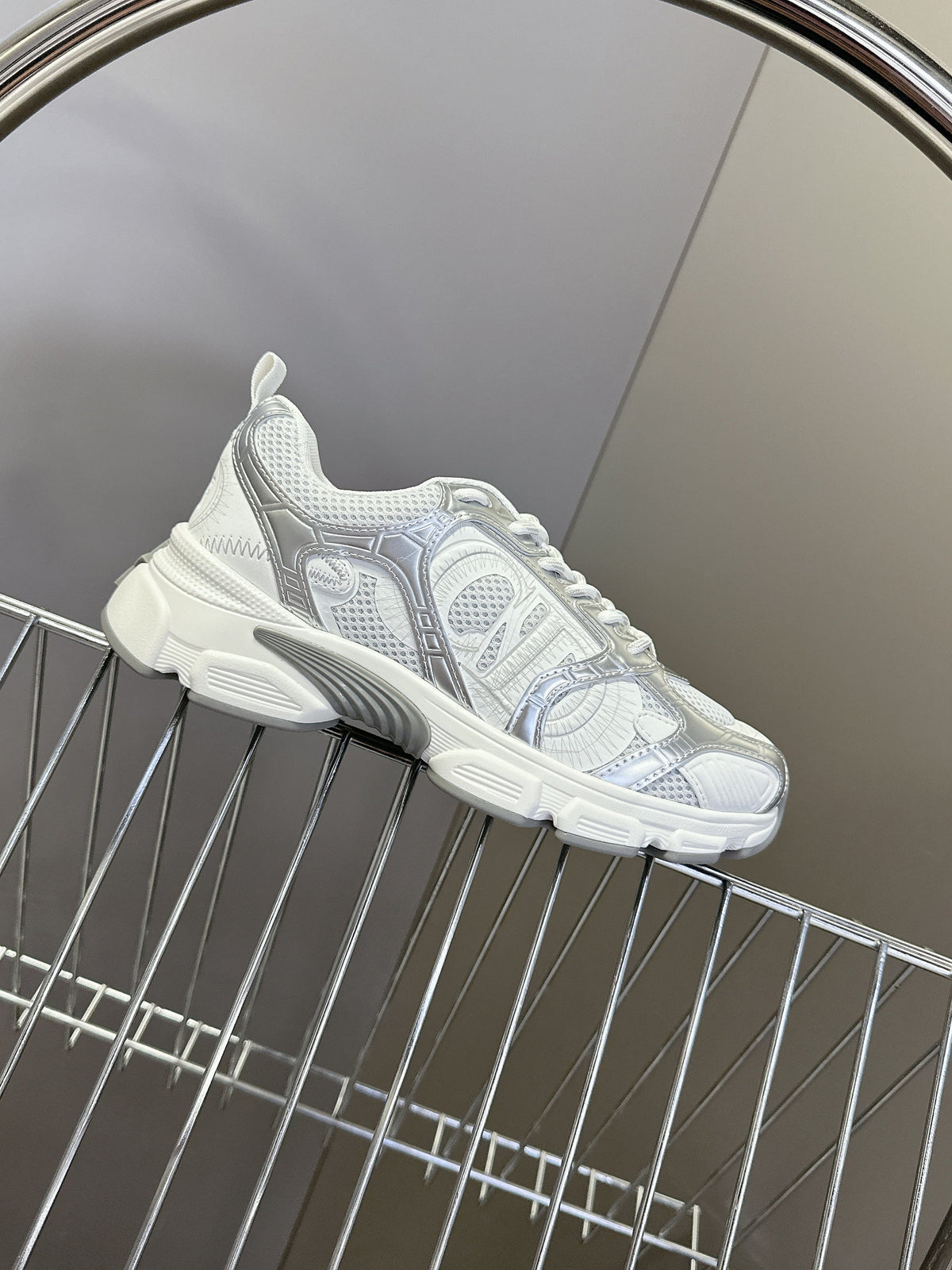 CD 25 Sneaker White Sliver 307167