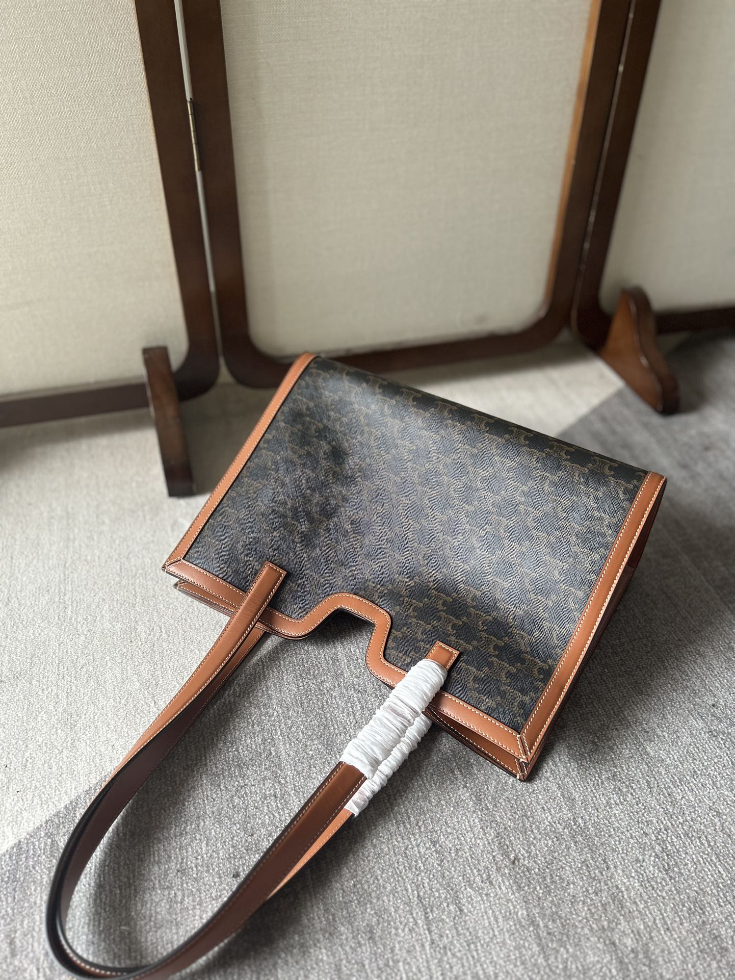 CABAS 37 IN BLACK TRIOMPHE CANVAS AND BRONZE BROWN CALFSKIN TRIM GOLD LOCK