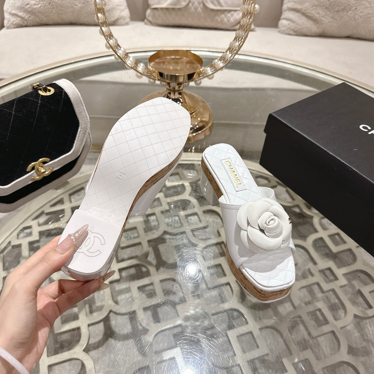 CC 26s Camellia Platform Slippers 65 White Patent Leather 627043