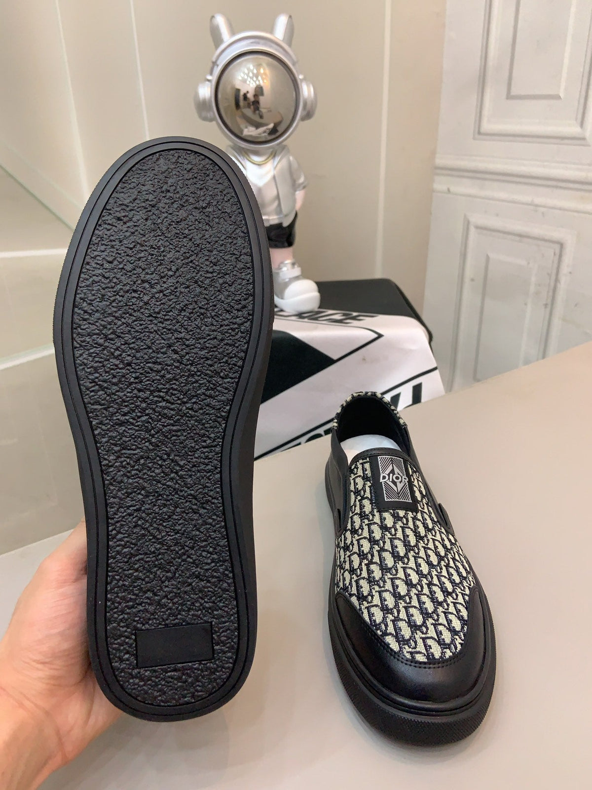 CD B23 SLIP ON BLACK CALFSKIN AND BEIGE FABRIC
