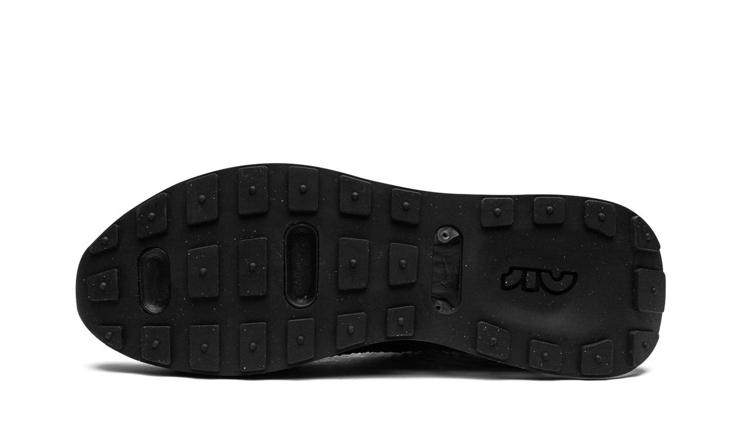 Air Max Flyknit Racer "Triple Black" FD2764 001