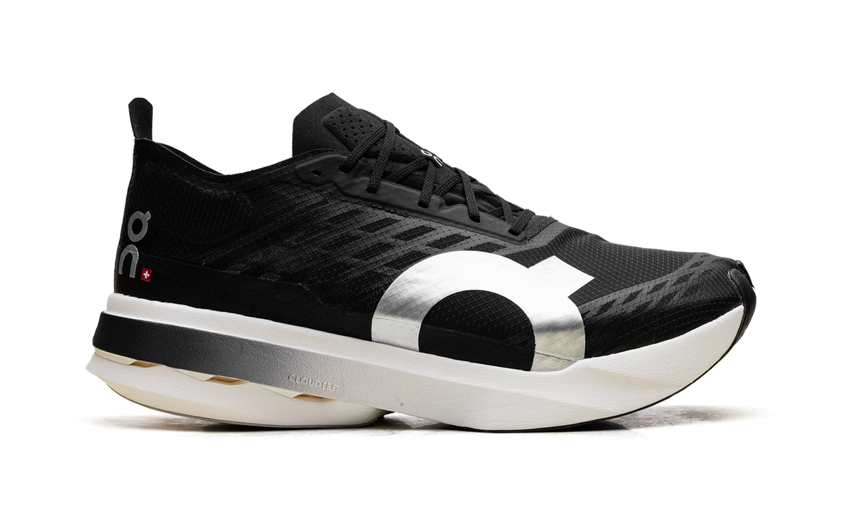 Cloudboom Strike "Black White" 3ME30480299