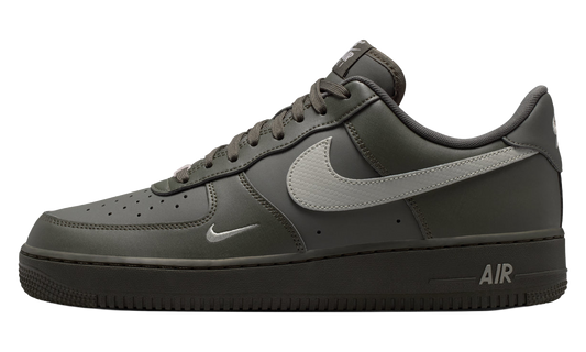 Air Force 1 Low '07 "Carbon Fiber Swoosh Newsprint College Grey" IV5732 001