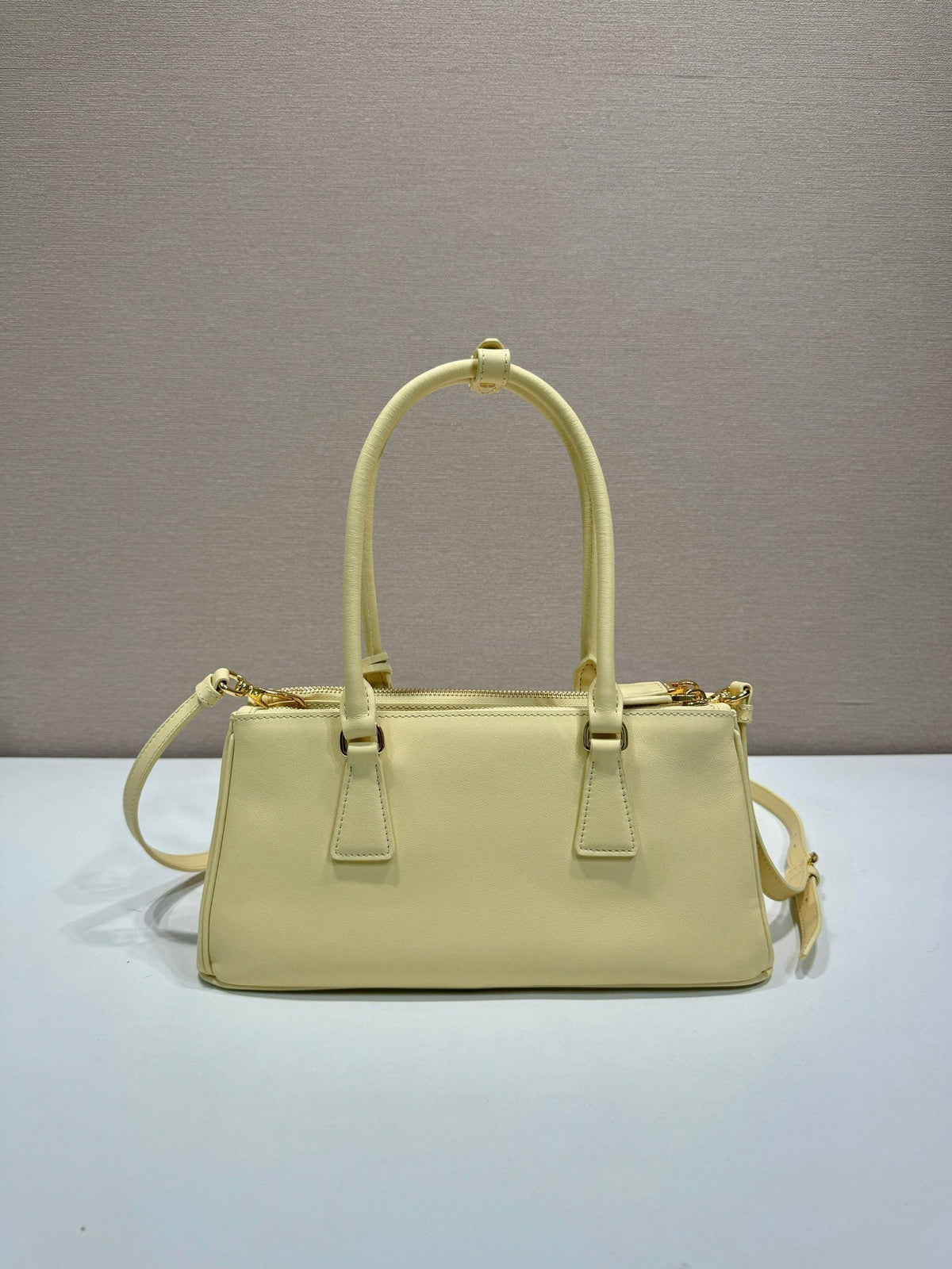 PRA New killer bag light beige calfskin 340514