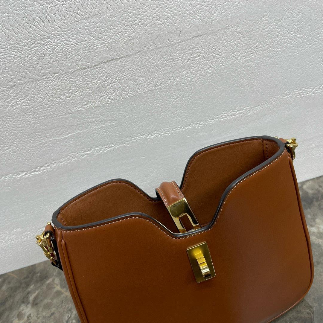 Small Camille 16 Soft Bag 24.5cm In Tan Smooth Calfskin Gold Hardware