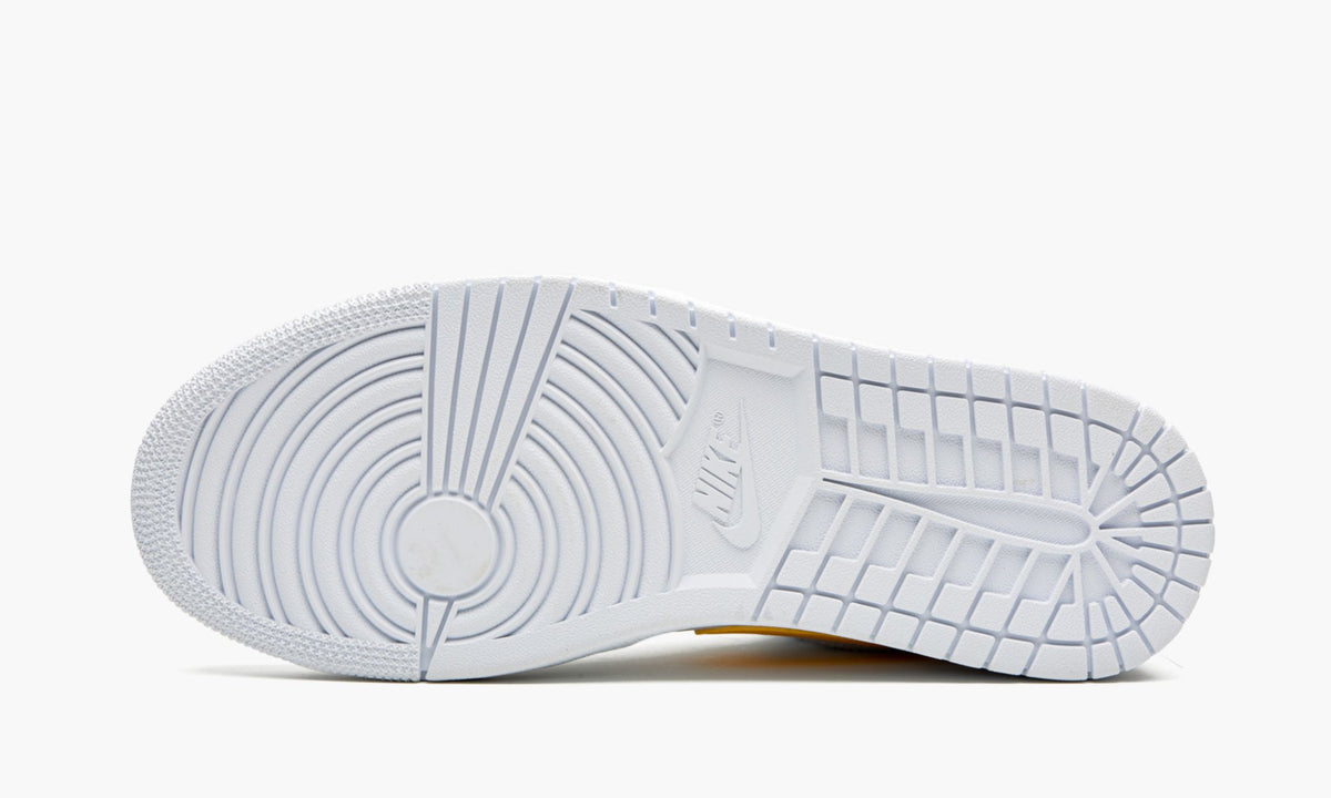 Air Jordan 1 Low Multicolor Swoosh Sneakers - Cushioned Stride