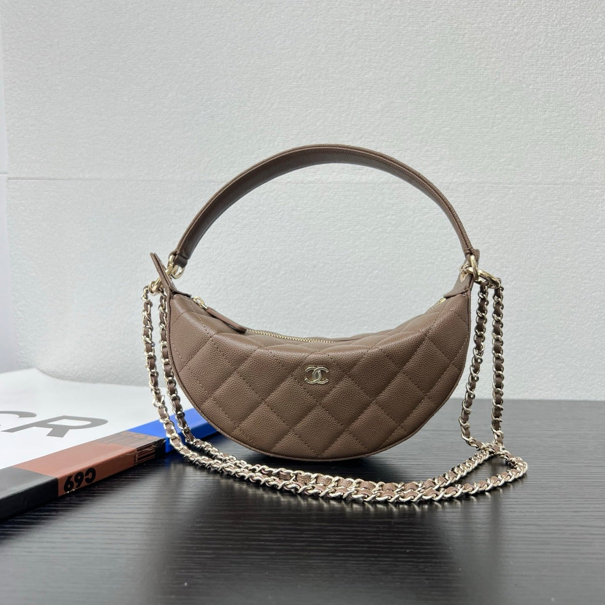 Chanel 2026 Clutch Bag With Strap 22cm Leather