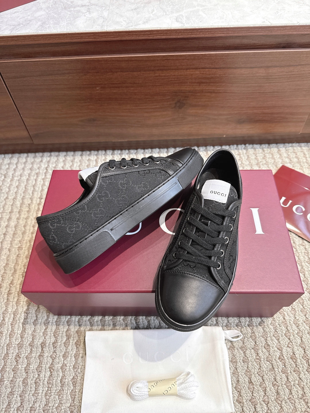 GG Tennis 1977 Low-Top Sneakers Black Leather Canvas 104419
