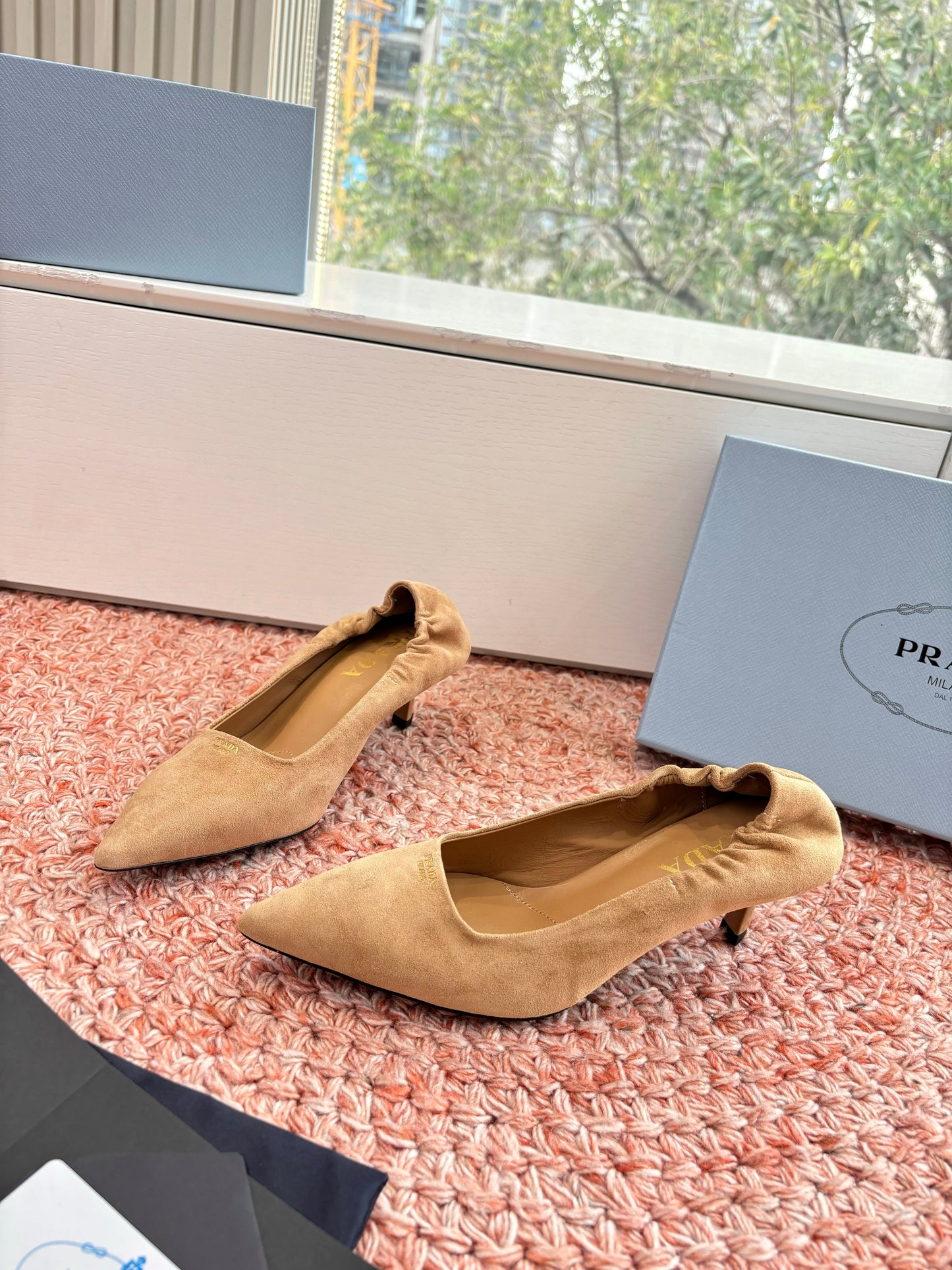 Prada Pointed-Toe Pumps Brown Suede 604176