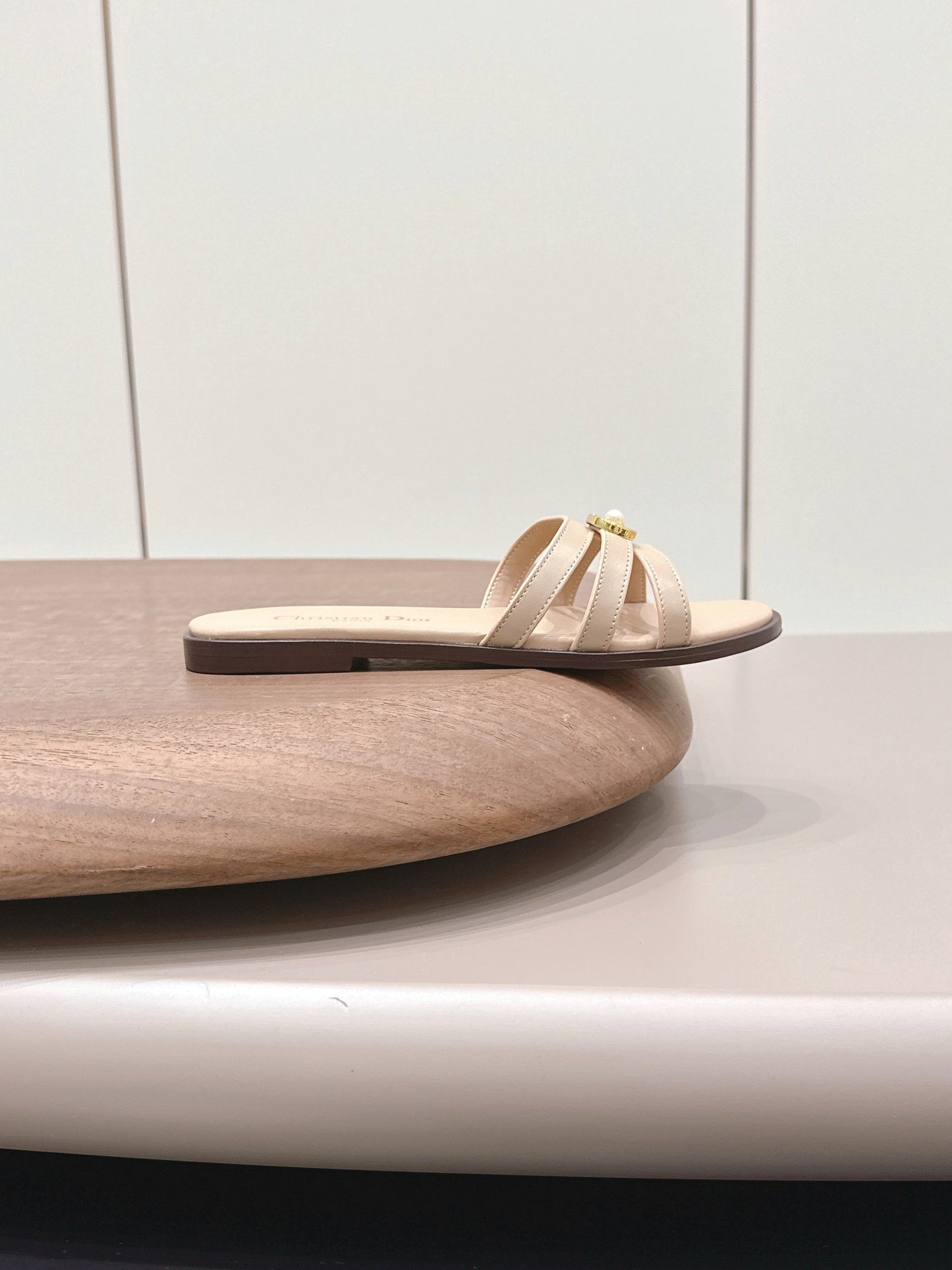 CD 26s 30M Slide Beige Calfskin 738224