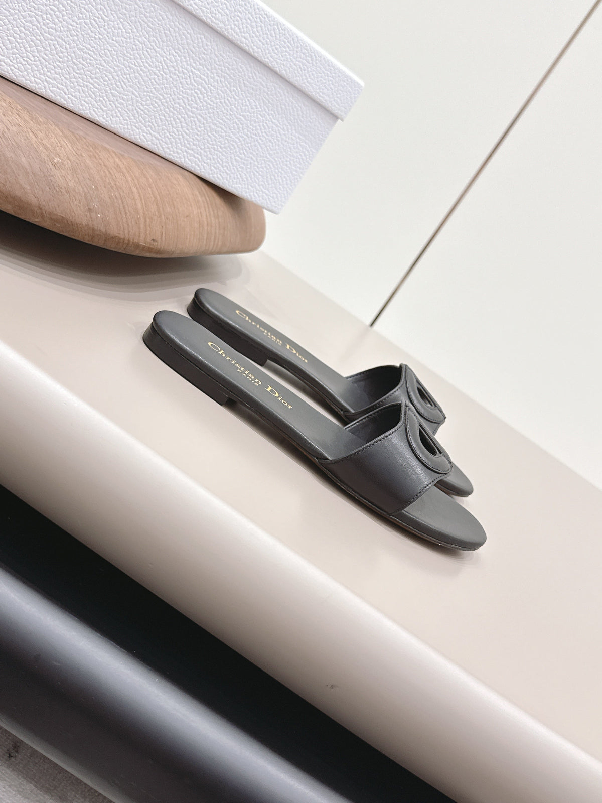 CD 26s Round-Toe Slide Sandals Black Calfskin 738237