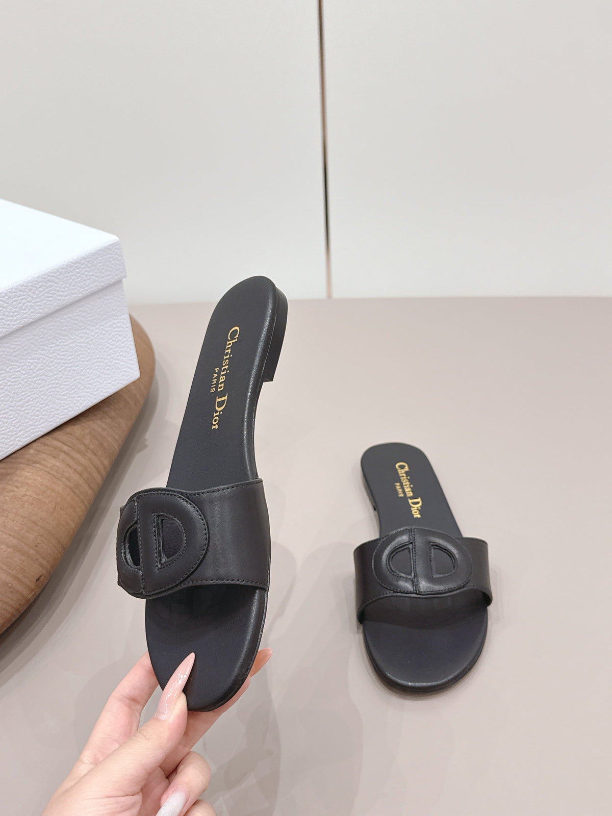 CD 26s Round-Toe Slide Sandals Black Calfskin 738237