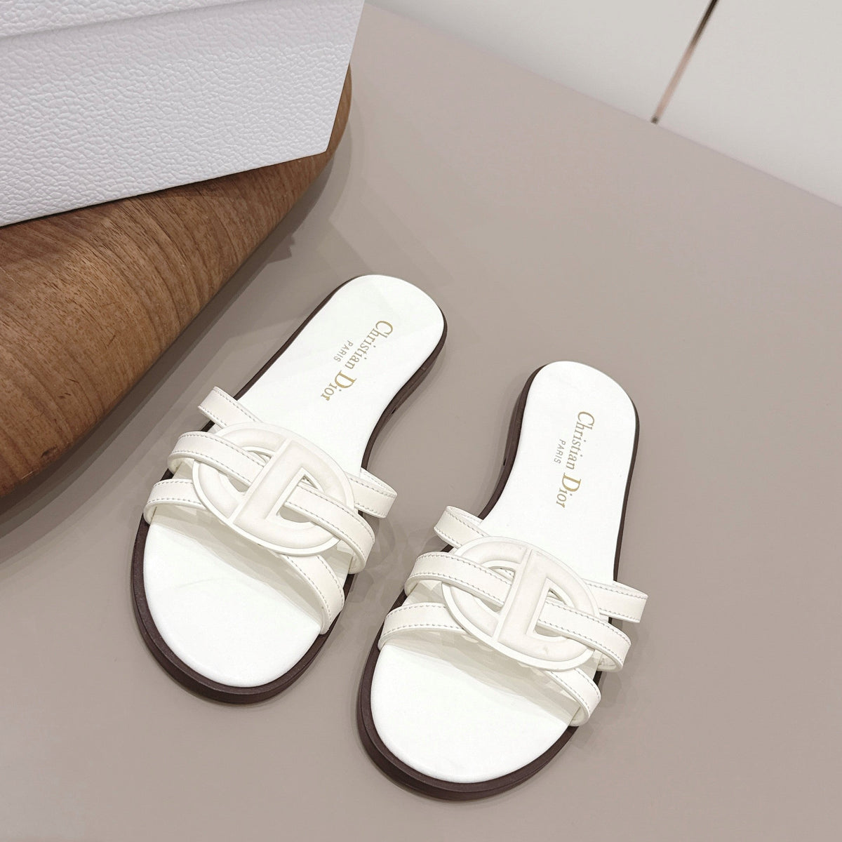 CD 26s D-Club Slide Sandal White Calfskin 738248