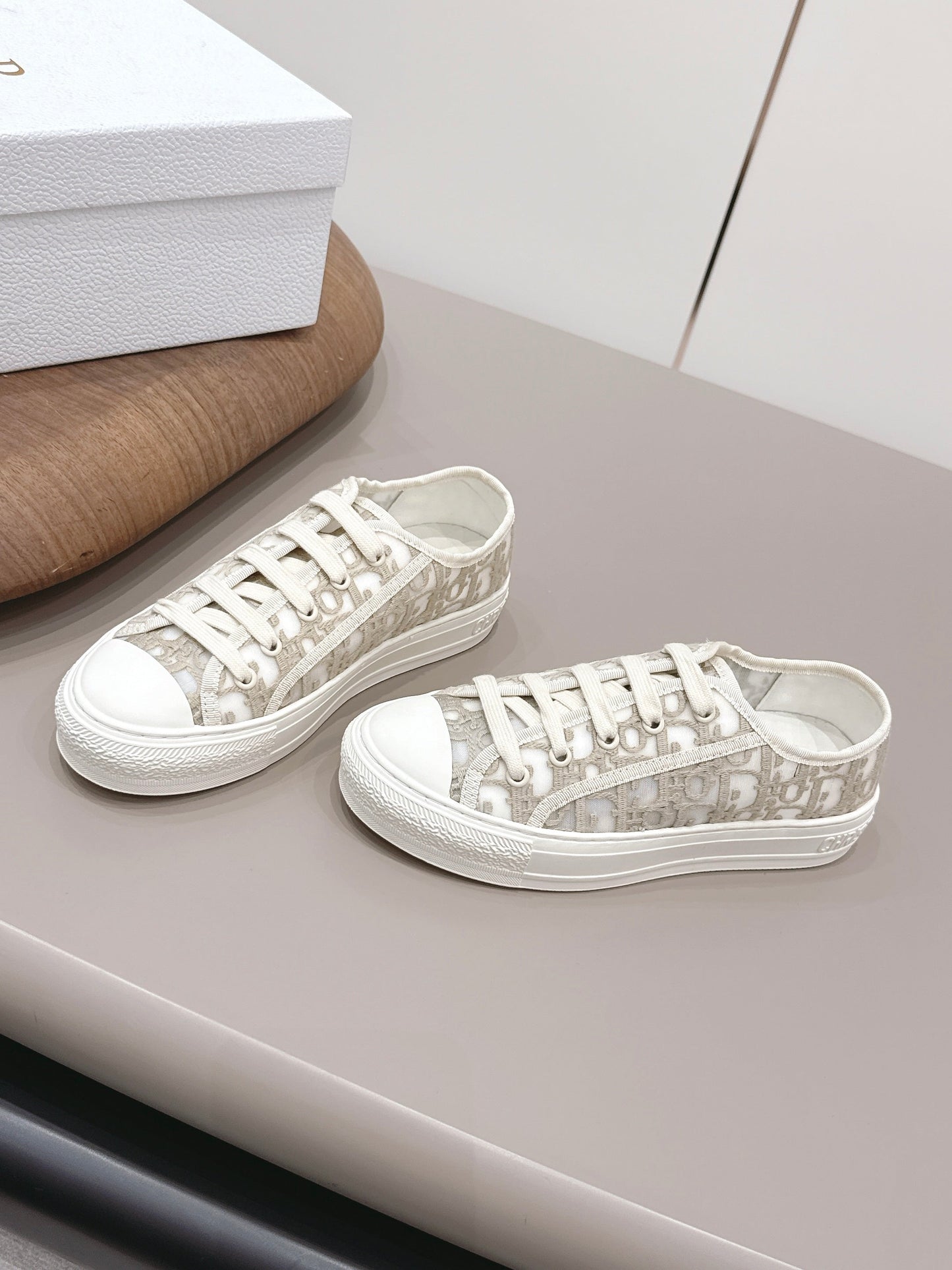 CD Walk'n'Dior Sneaker White Taupe Cotton Mesh 739320