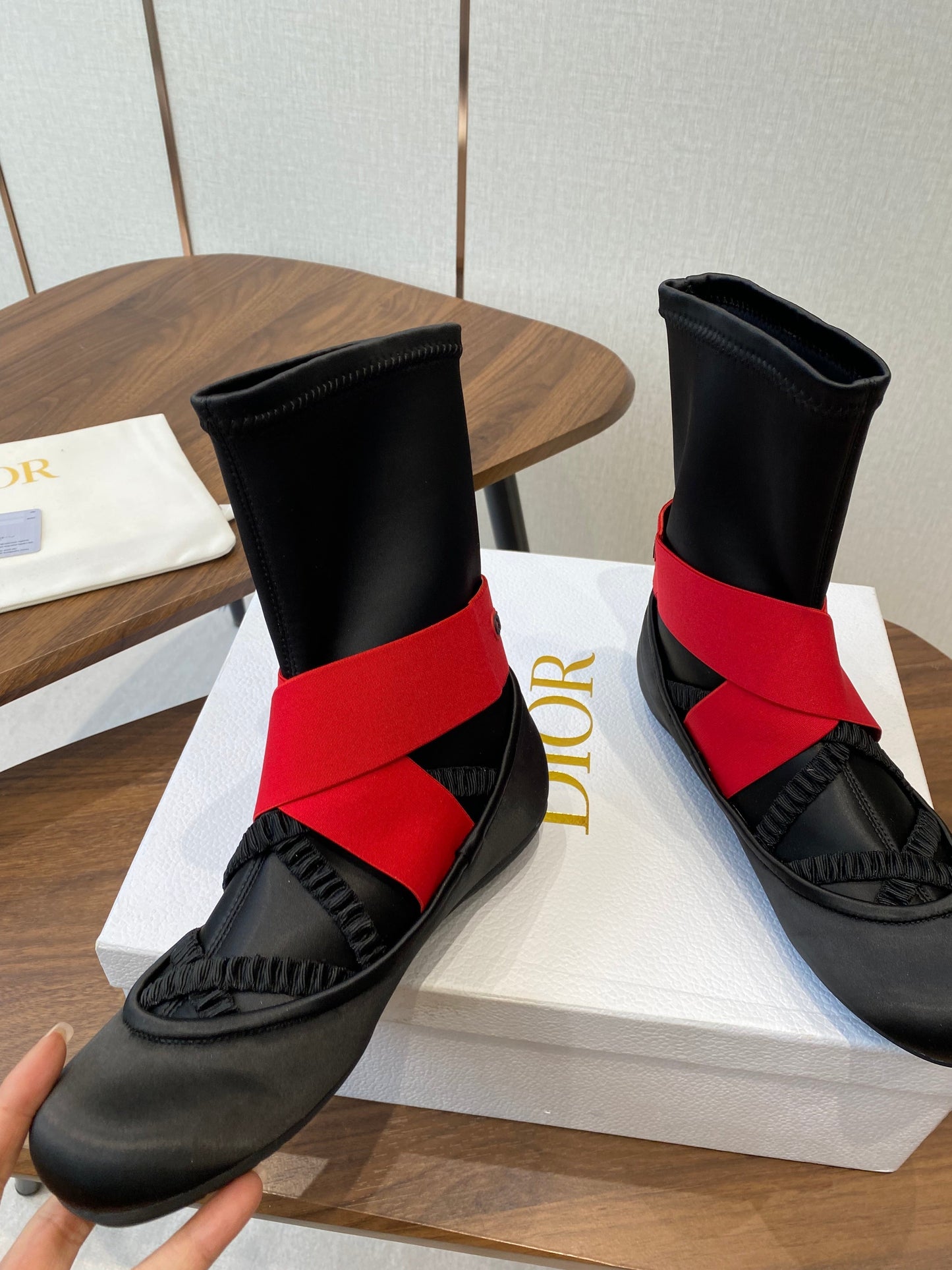 CD Ballet Stretch Boots Black Red Sheepskin Fabric 431501