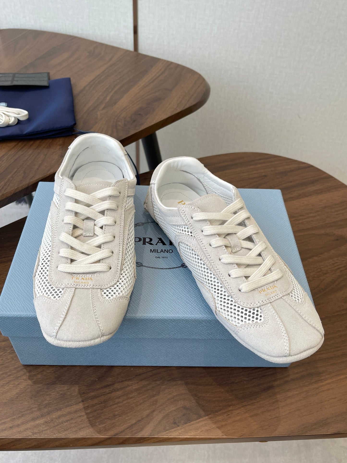 Prada Low-Top Sneakers Off White Mesh Suede 727612