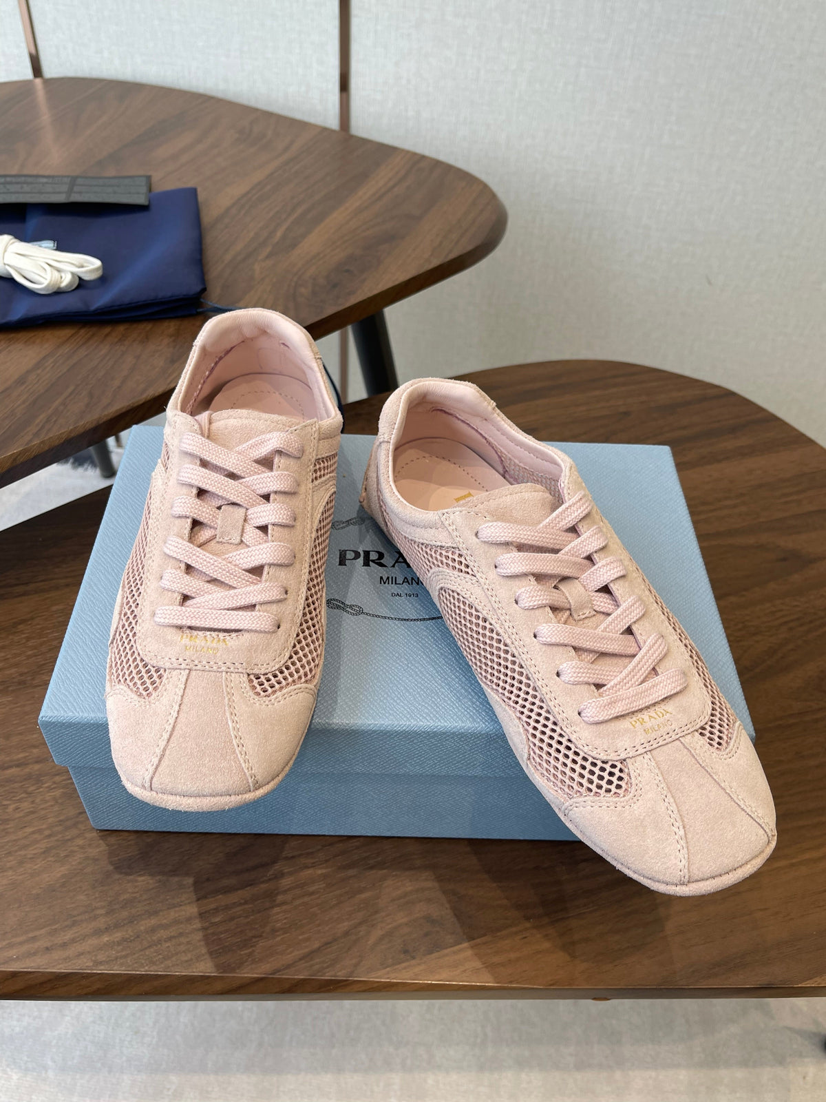 Prada Low-Top Sneakers Light Pink Mesh Suede 727615