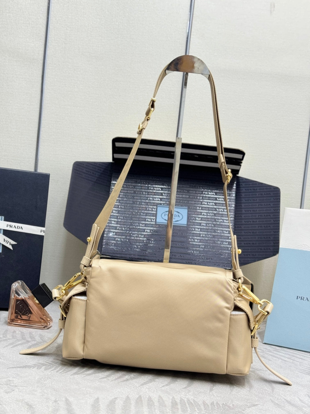 Pra Explore Medium Shoulder Bag With Flap Khaki Nylon 294034