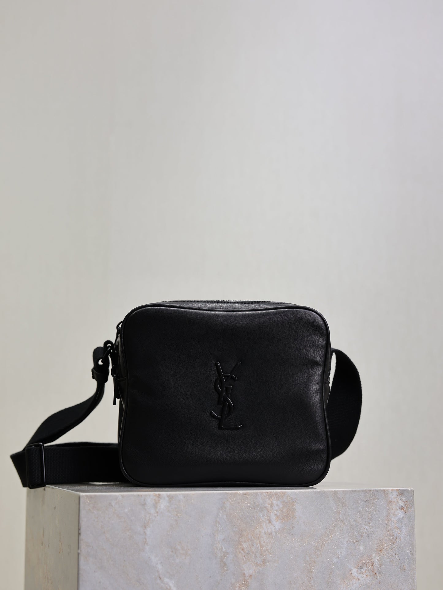 Prada Niki Camera Bag 19.5cm Black Lamskin HW