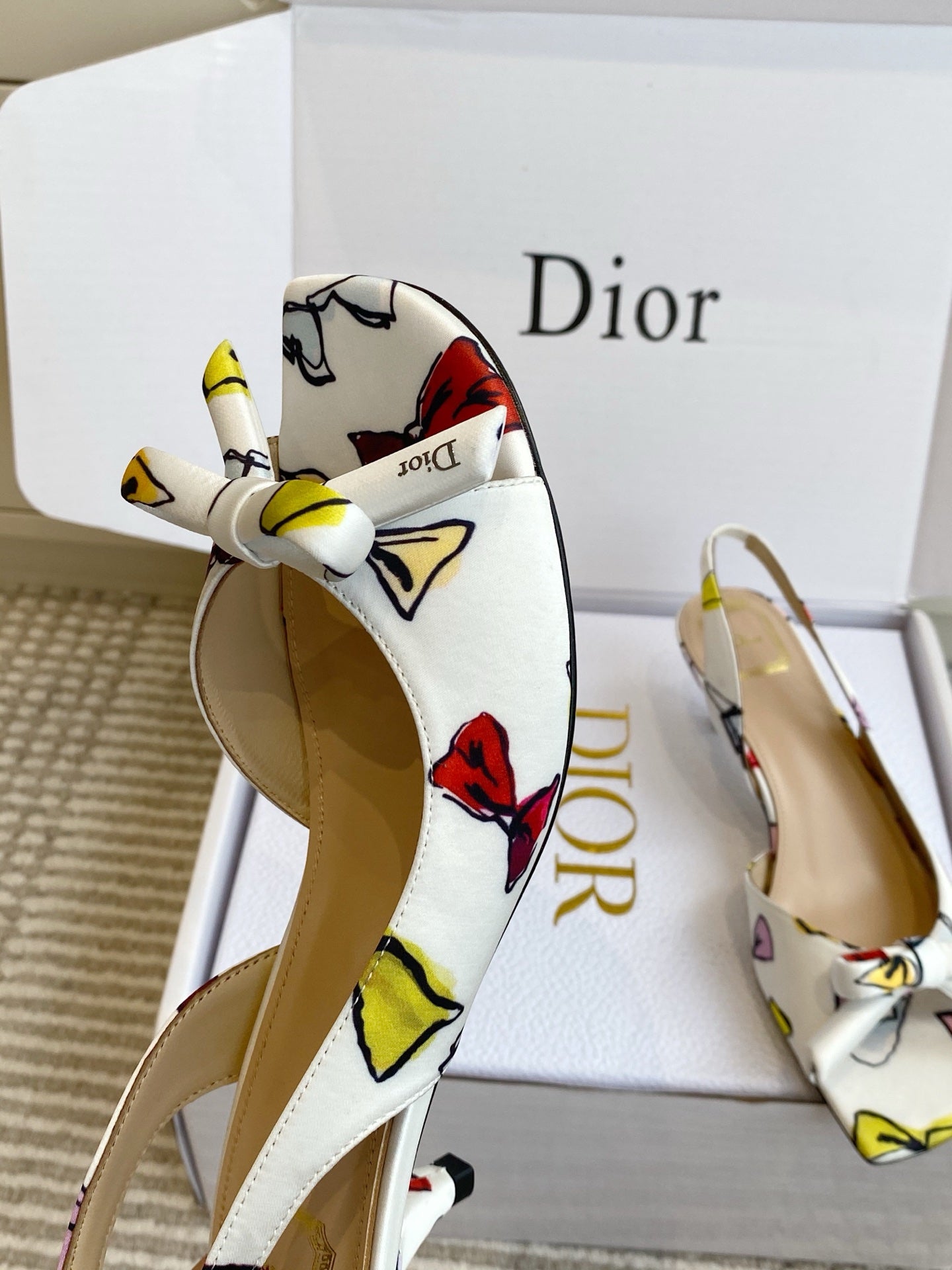 CD 26s Bow Kitten Heel Open Back Sandals White Lambskin 909657