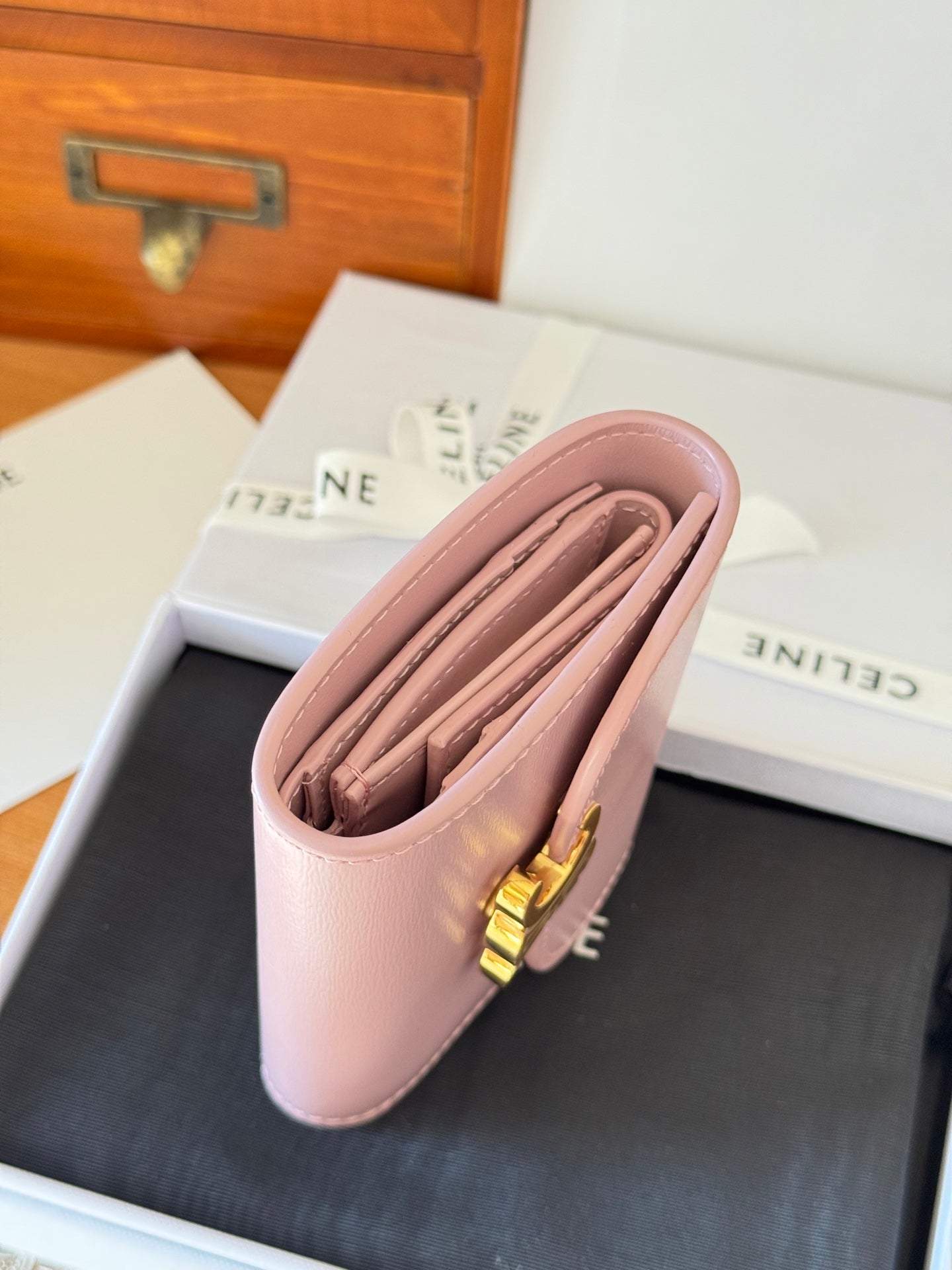 TRIOMPHE 10 CALFSKIN WALLET PINK PASTEL