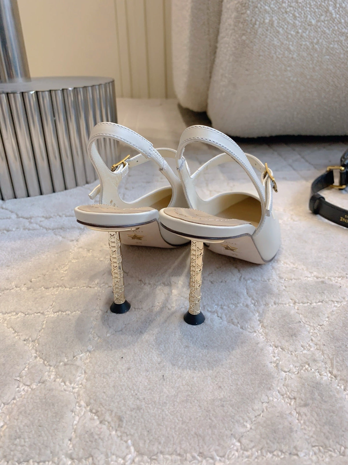 CD Icon Slingback 8cm White Leather 615470
