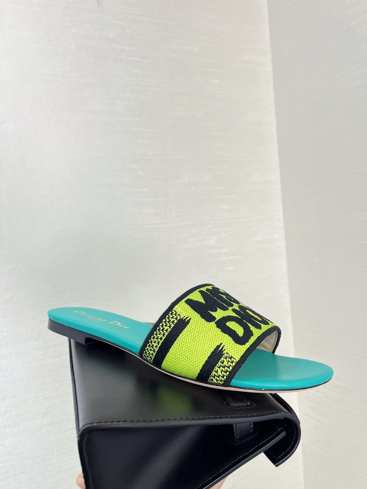 dway slide embroidered lime blue cotton