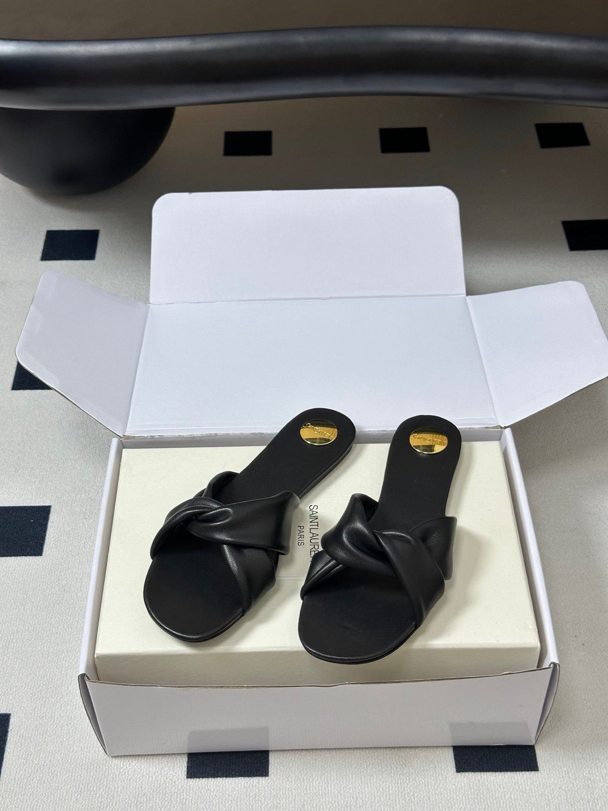 YSL Knotted Slide Black Smooth Leather 787567