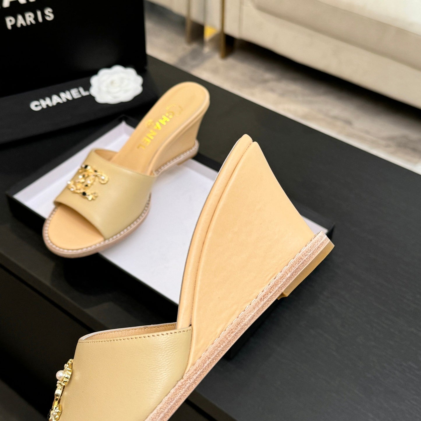 CC 2026 Wedge Sandals 65 Beige Lambskin Gold Black Logo 667765