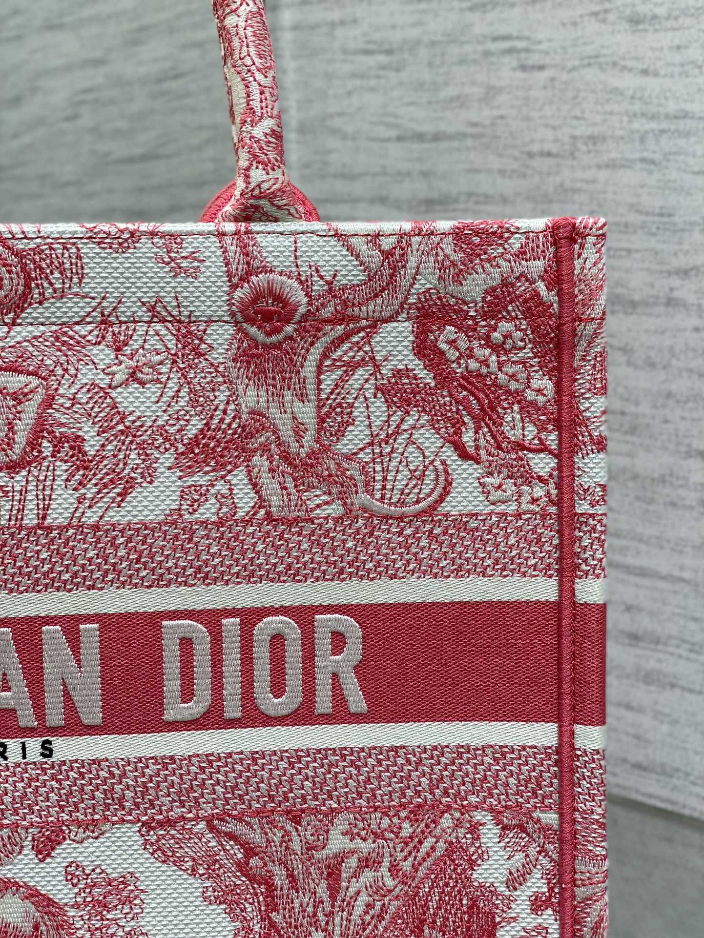medium dioriviera book tote 36 red tiger embroidery canvas