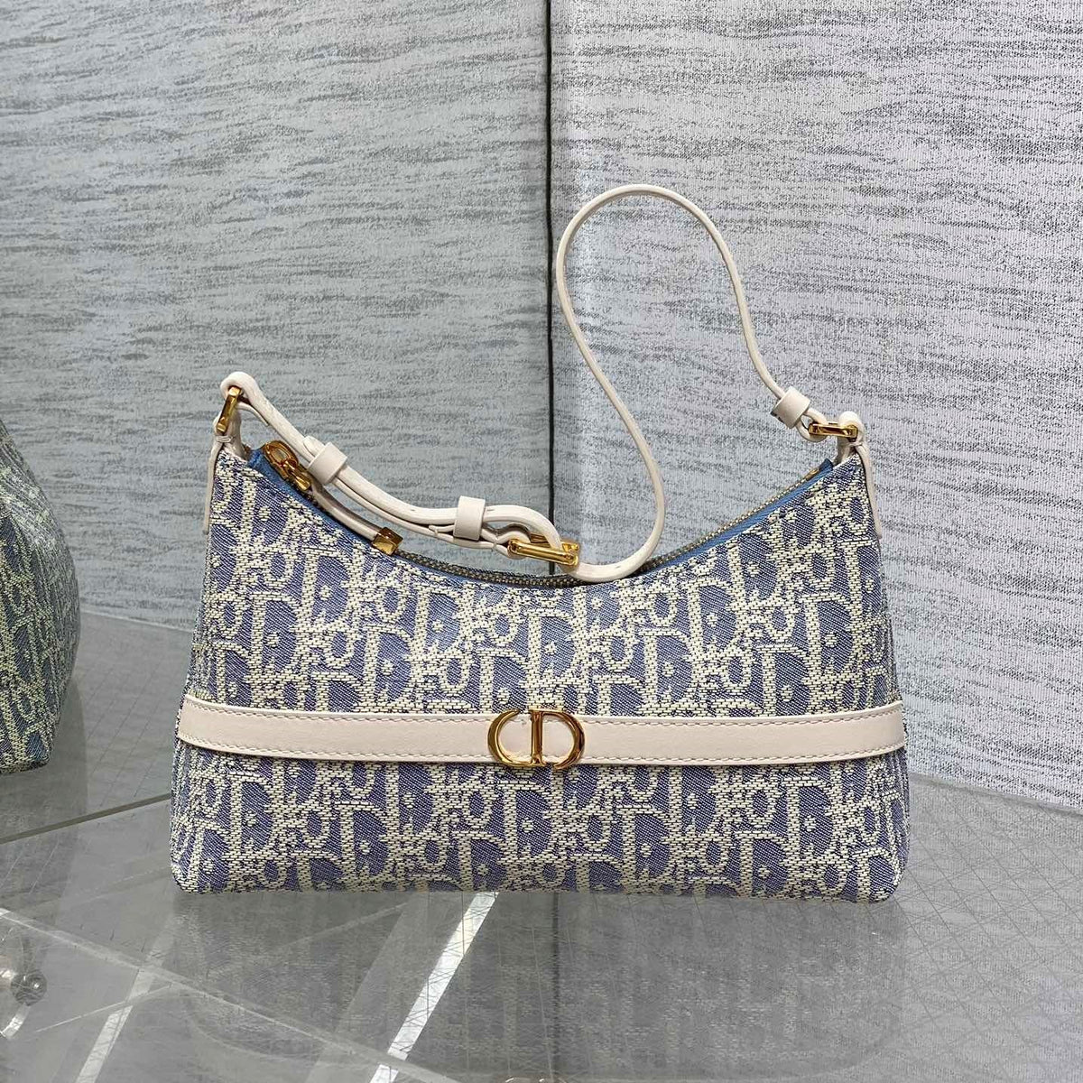CD Miss Caro 24 blue raffia-effect fabric
