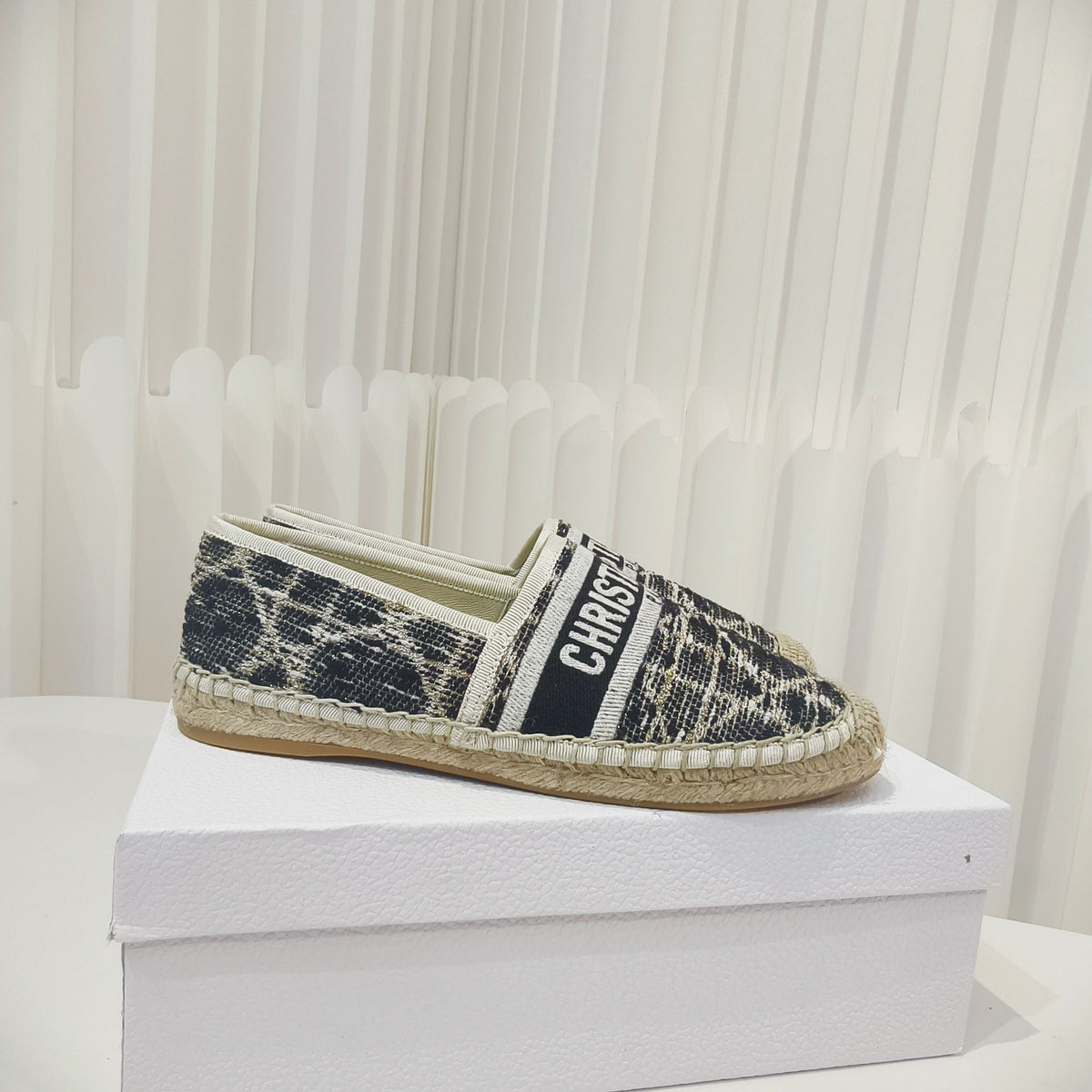 CD Granville Espadrilles Beige Black Cannage Tweed Sequin 632506