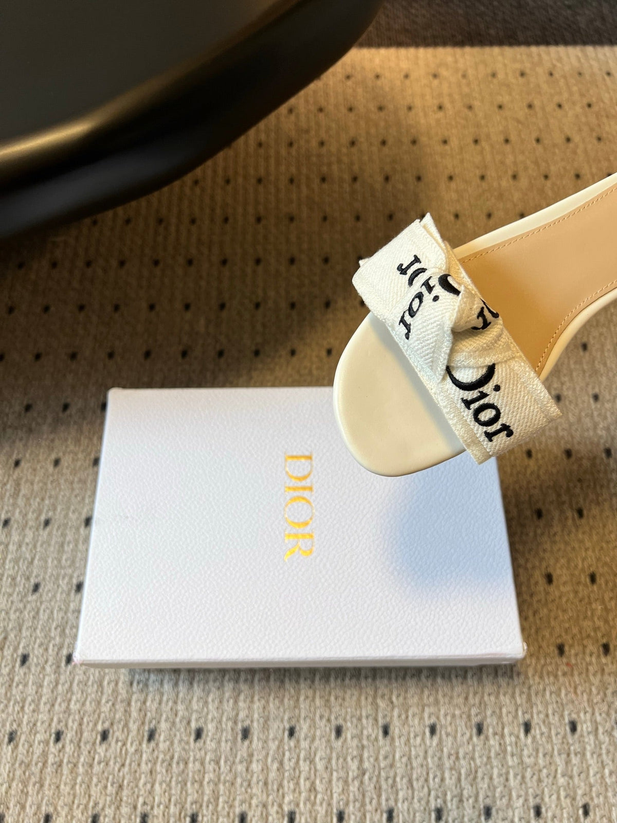 CD 26s J'Adior Slide White Embroidered Cotton 820048