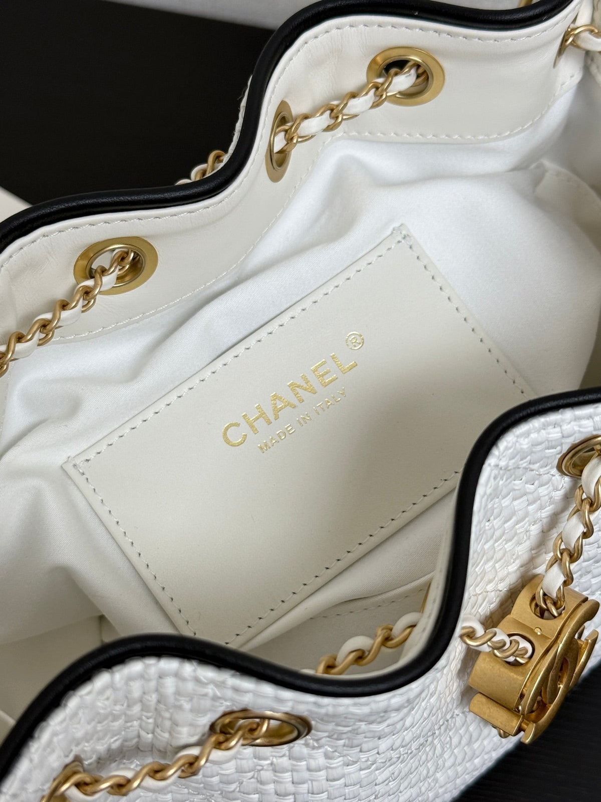 Chanel 2026 Hobo Bag 22cm Woven Leather