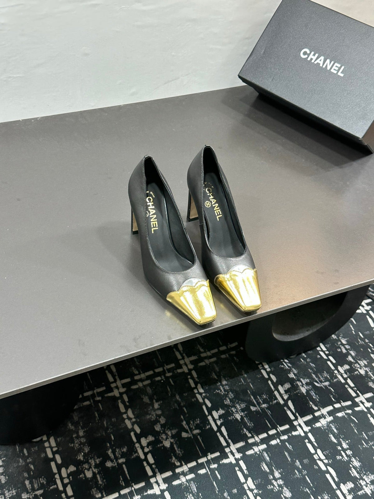 Chanel 2026 Chunky Heels Pumps Leather Sheepskin 832527
