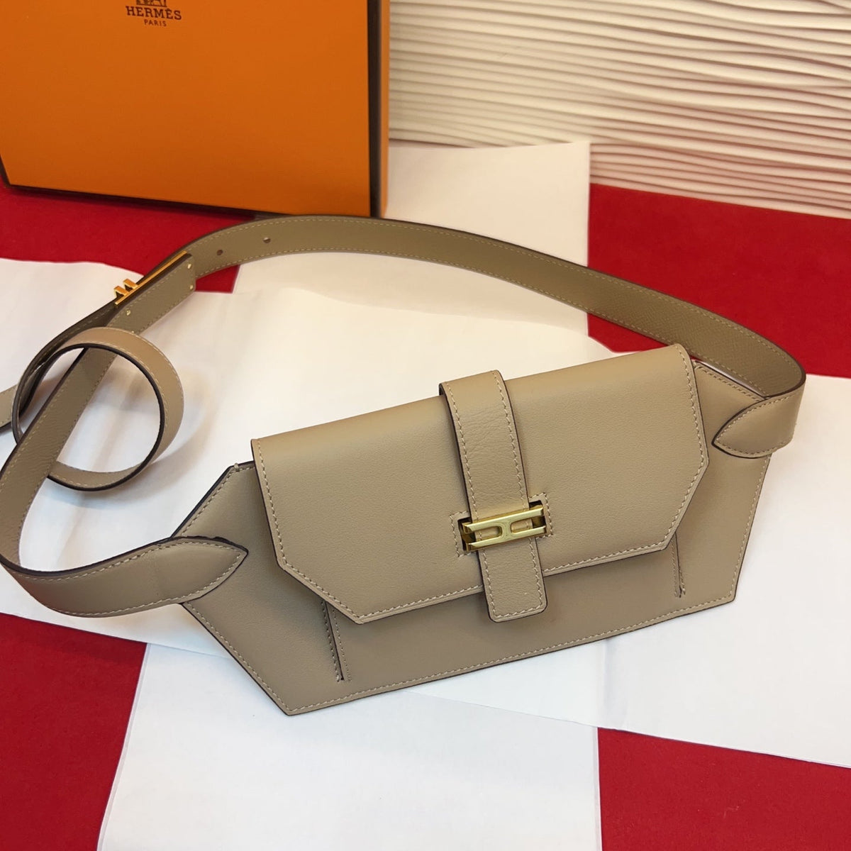 HM Elan Pocket Belt Khahi Gold Calfskin 202787