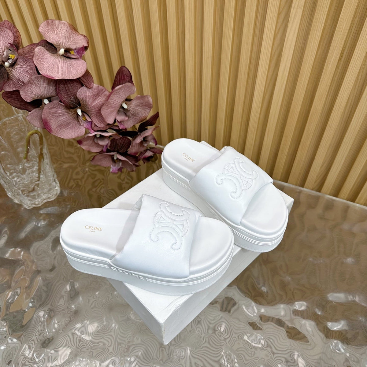 CELINE 25 Sline Sandal White Sheepskin 285911