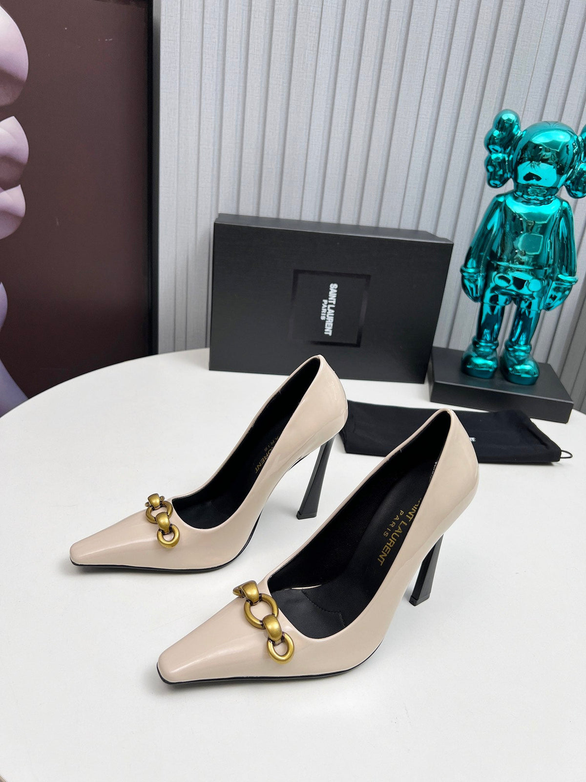YSL Hermione Pump 11cm Beige Patent Leather 680400