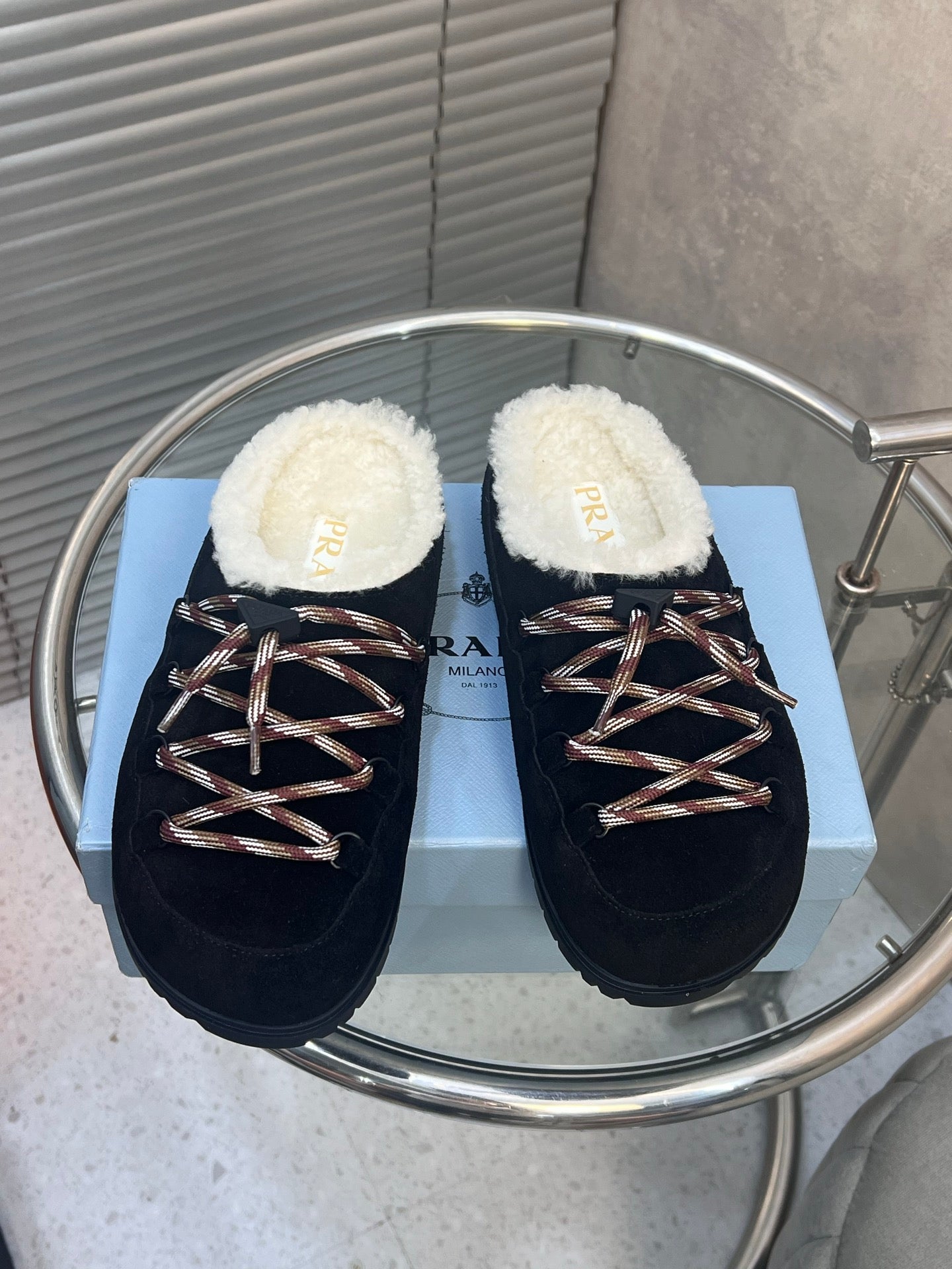 Prada 26s Mules Lace-up Black Suede Shearing 952897