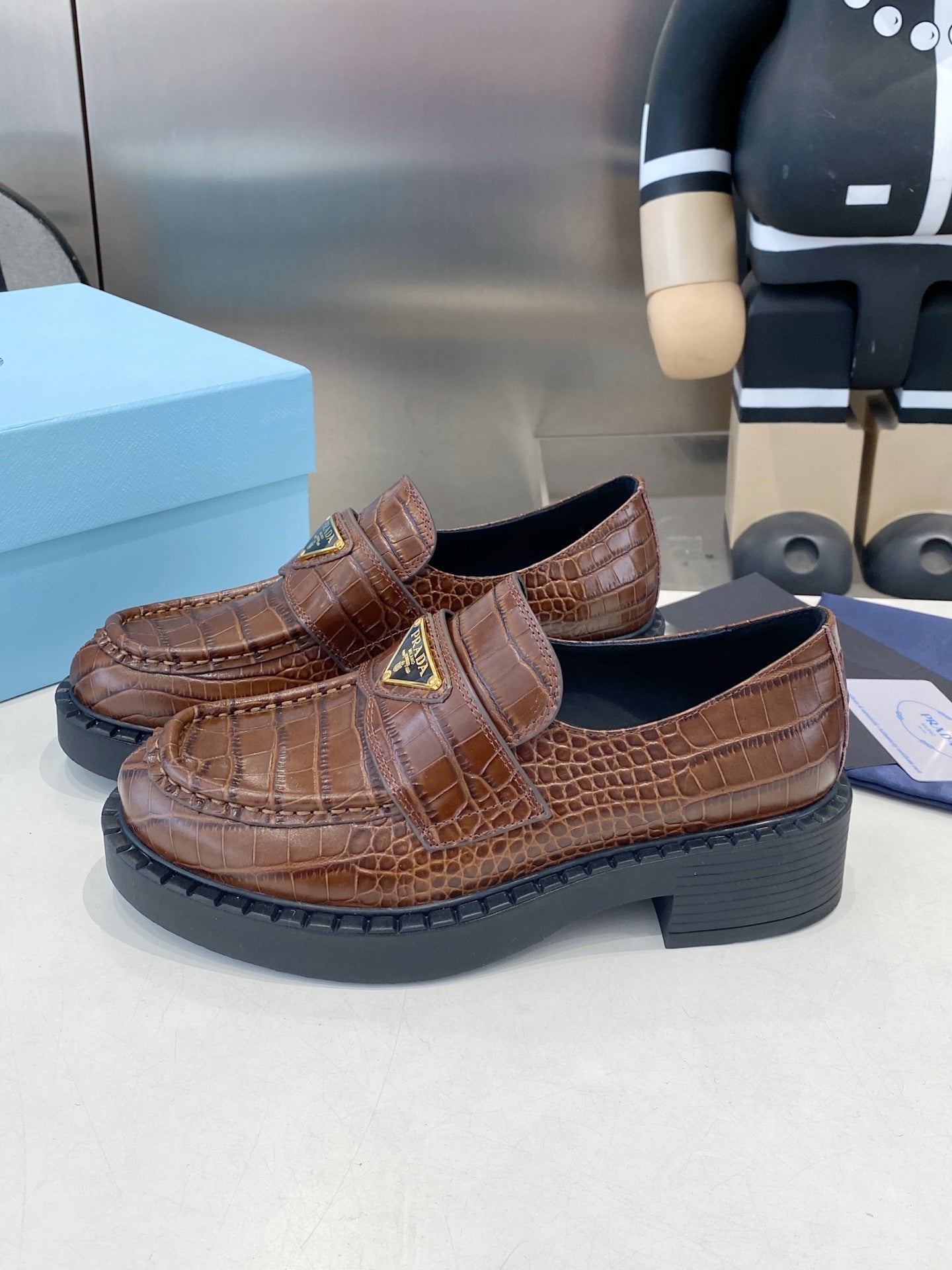 PRA 26S Platform Crocodile Embossed Loafers Brown Leather 628560