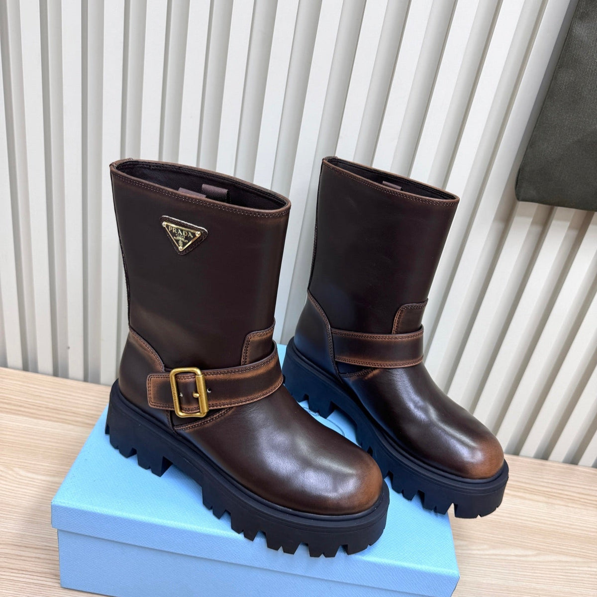 PRA Martin boots dark chocolate brown sheepskin 443645