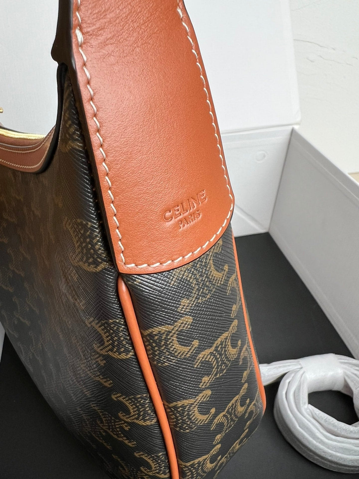 small heloise 23cm cuir triomphe canvas brown calfskin