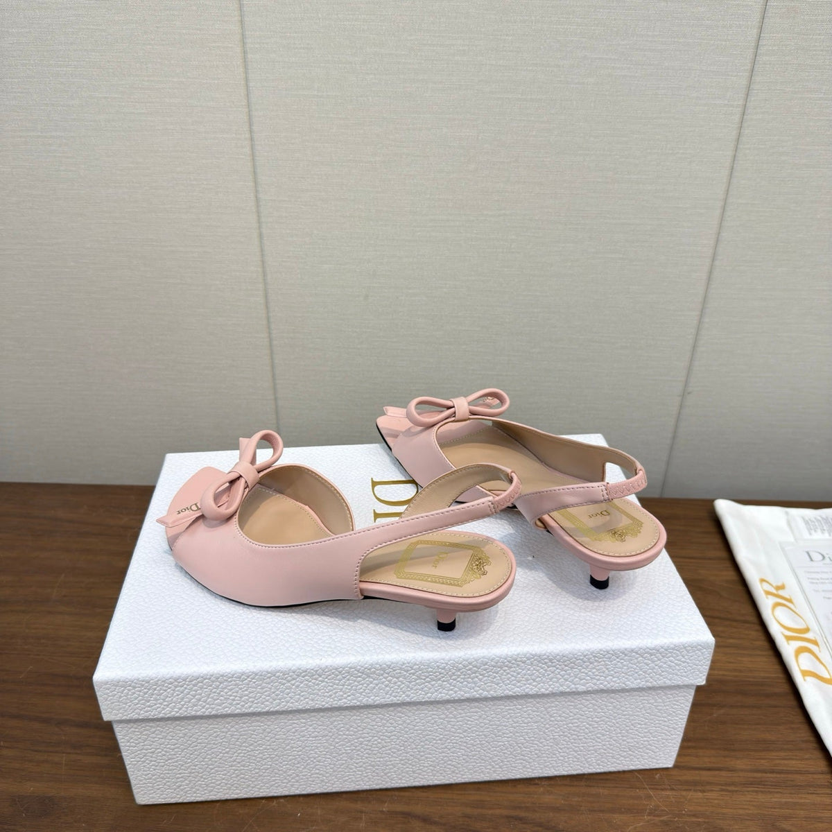 CD 26s Bow Heeled Slingback 3.5cm Light Pink Lambskin 922491