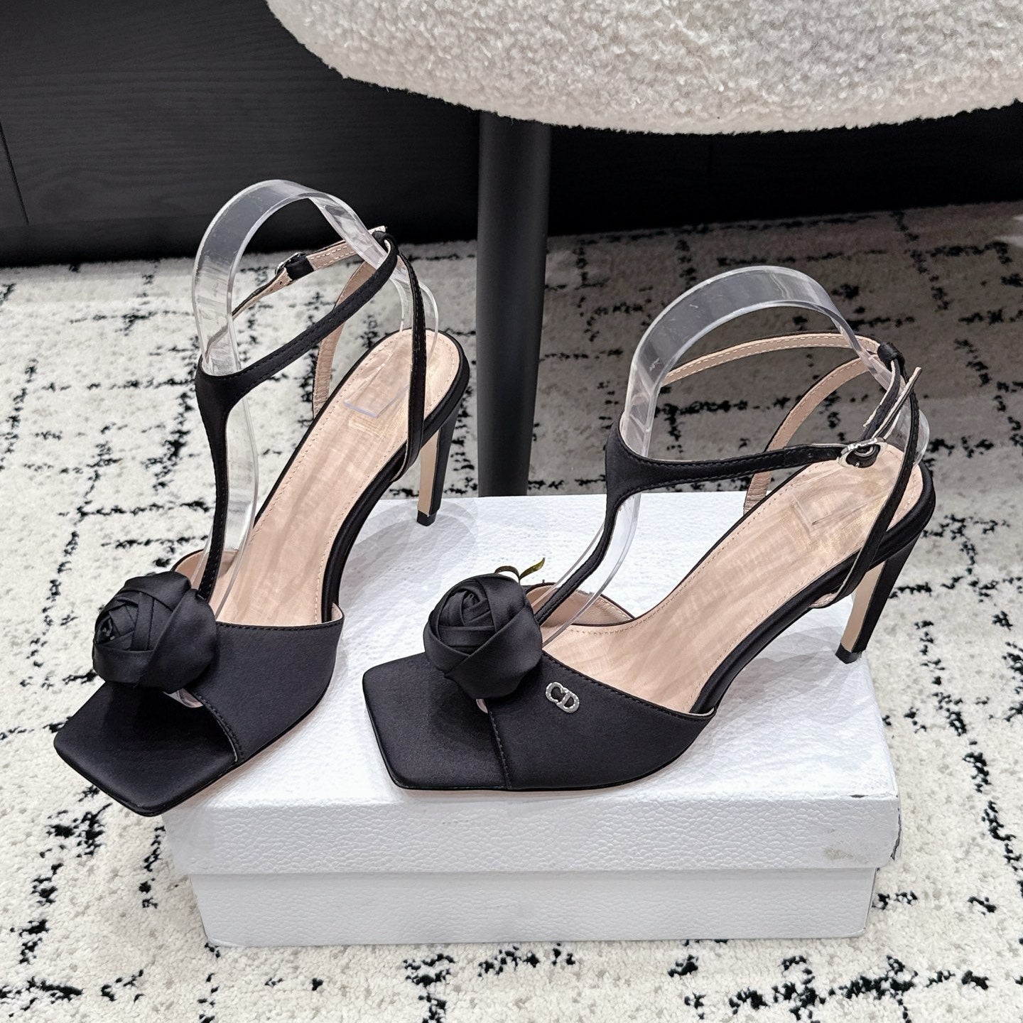 CD 26s Floral High-Heeled Sandals 9cm Black Satin 908242