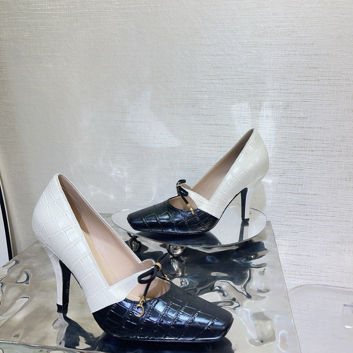 CD Miss Muse Pump Black White Crocodile Printed Calfskin 820064