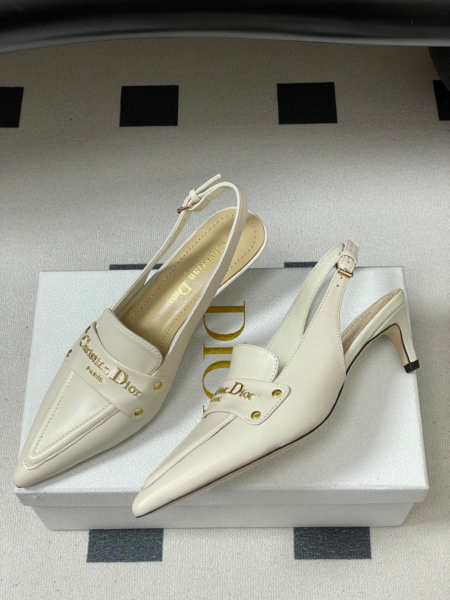 CD Boy Slingback Pump 50mm White Sheepskin 525833