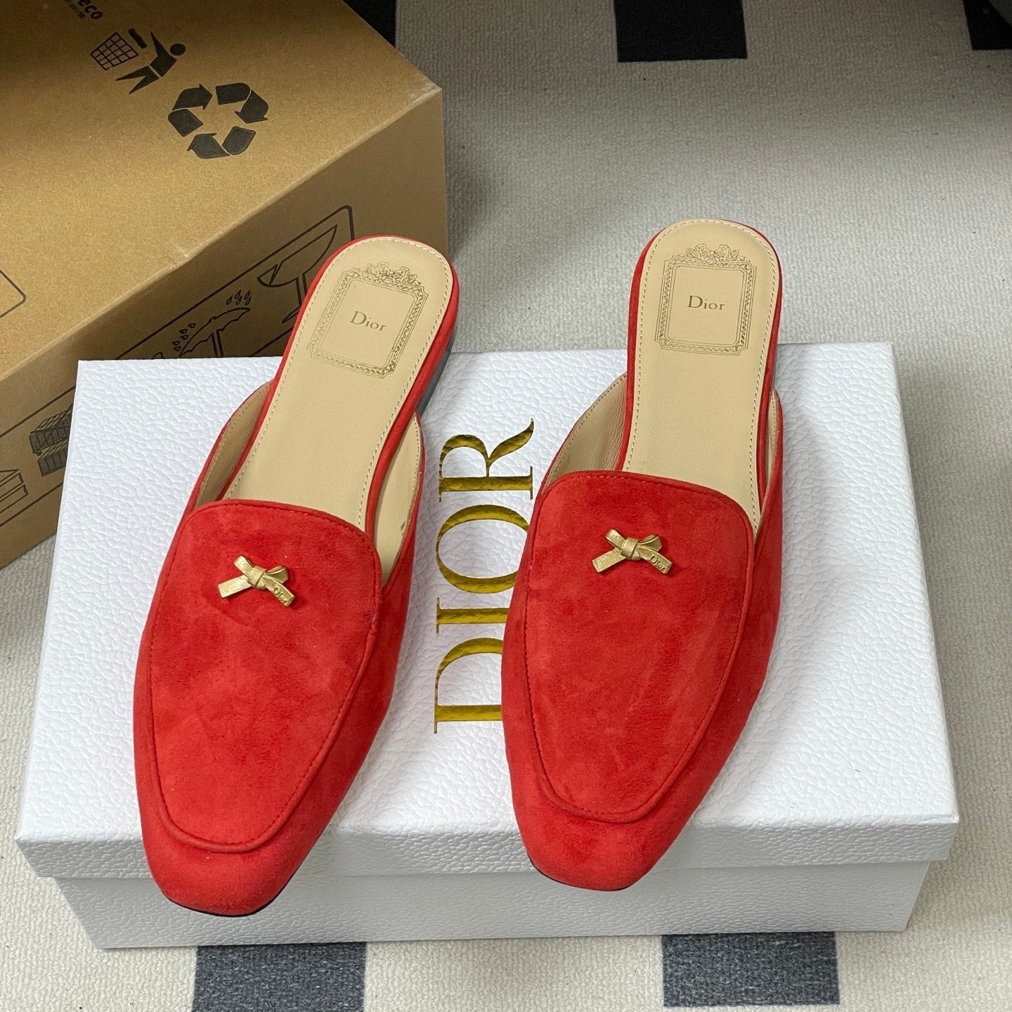 CD 26 Baby Bow Flat Mule Red Cowhide Sheepskin Suede 632591