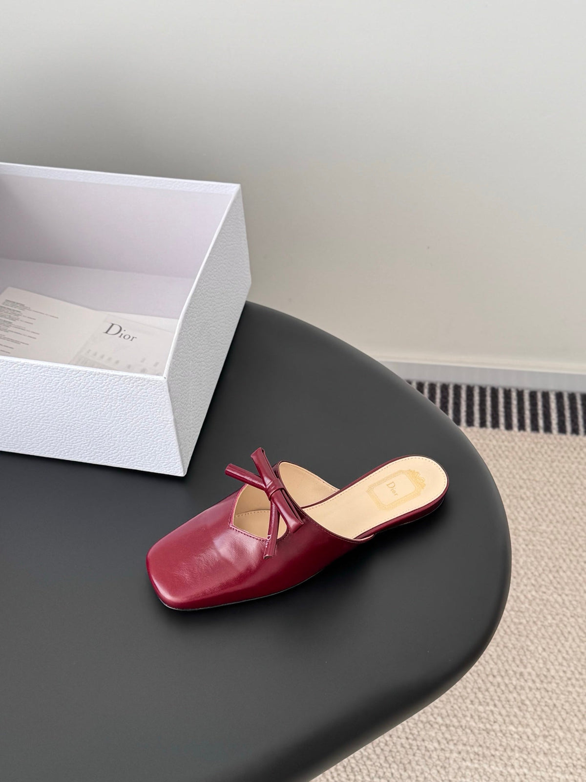CD 26 Mary Jane Slippers Burgunfdy Patent Leather 605825