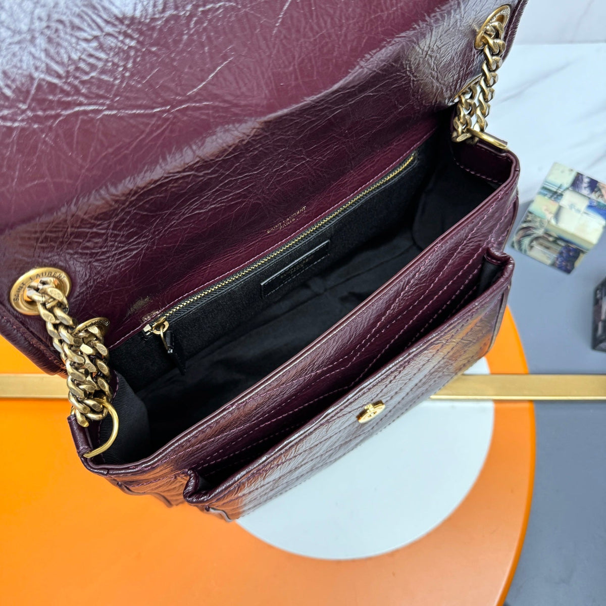 Niki Baby Shoulder Bag 28cm Burgundy Glossy Leather 285484